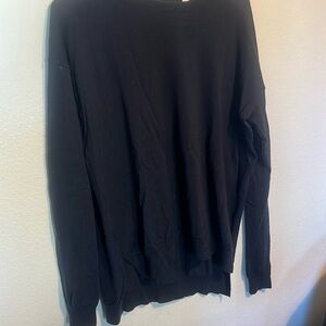 Sweater 
Used 
Organic